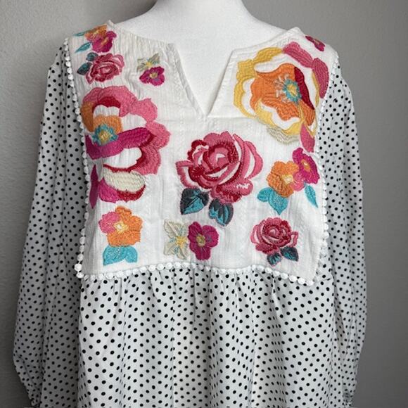Savannah Jane Babydoll Floral Embroidered Dot Blouse Sz 1X - Picture 7 of 14